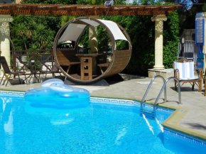  Mirabelle Hotel  Ампелокипой